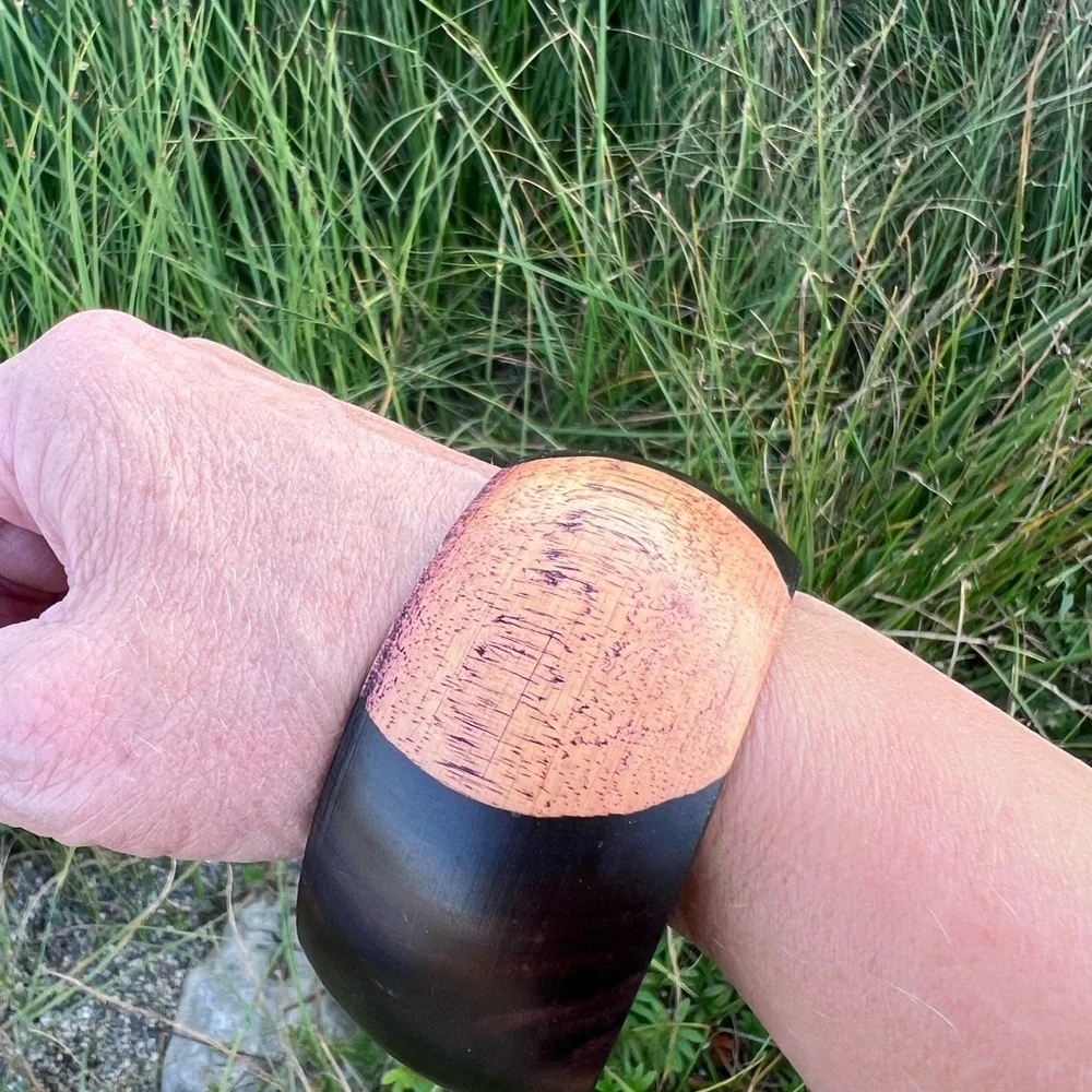 Boho wooden bangle with light wood accent